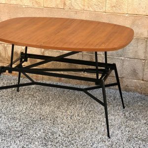 שולחן עץ עם פרזול a13