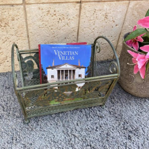 מעמד עיתונים עלים וענבים