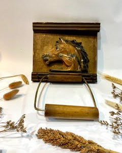 מתקן לנייר ייחודי ומיוחד